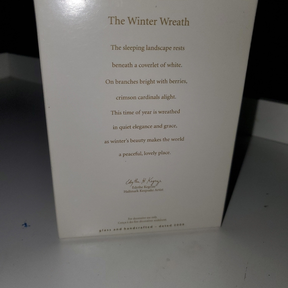 Hallmark 2009 The Winter Wreath Boxed Glass Ornament Cardinal Bird - Picture 5 of 7